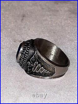 HANDSOME UNITED STATES NAVY HOSPITAL CORPS RING with BLUE SAPPHIRE Sz. 9