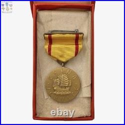 Lieut. Mathes U. S. Navy China Service Campaign Medal Wrap Brooch Titled Box Wwii
