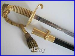 Post WWII Model 1852 USN US Navy-Naval Officers Etched Sword withScabbard & Bag