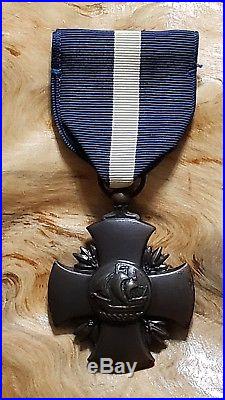 Rare Wwii Usmc Usn United States Black Widow Navy Cross Medal Military