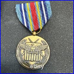 Set Of US Navy Metals In Display Case Set Of US Navy Metals In Display Case