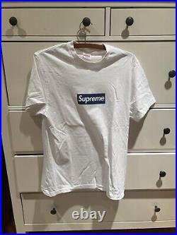 Supreme New York Yankees Box Logo T-Shirt Size Medium