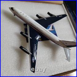 UNITED STATES NAVY ConvairUC-880 161572 1/200 Scale Figure Plane Toy Excellent