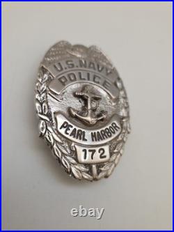 US Navy Pearl Harbor Naval Yard Pin Back #172