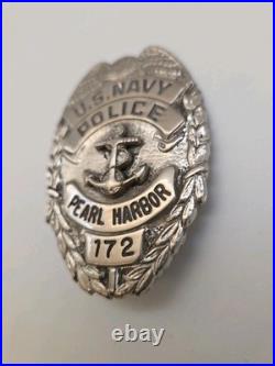 US Navy Pearl Harbor Naval Yard Pin Back #172