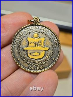 USS Valdez DE-1096 Navy Commissioning Medal & Clip Navy CPO Estate RARE SET