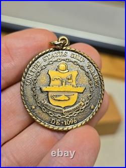 USS Valdez DE-1096 Navy Commissioning Medal & Clip Navy CPO Estate RARE SET