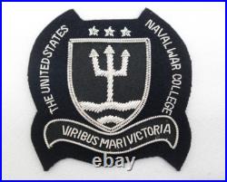 United Staes Naval War College Shoulder Crest Bullion Patch Black & Silver AL