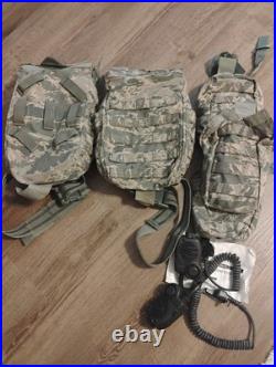 United States Military Camo Backpacks And 3 Camo Radio Bags With Radios