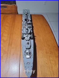 Us Navy Battleship HT-279F Complete Model In Good Condition 31 Inches Long