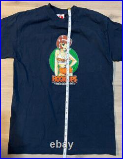 VTG RARE 90s Hook-ups Skateboard T-shirt Mens Anime Miami Hooters SIZE M (Navy)