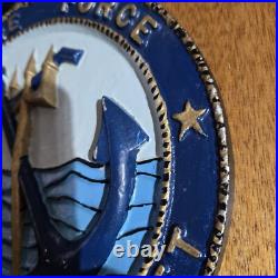 Vintage Navy Cast Metal Wood Plaque Wall Hang US Atlantic Fleet Service Force 8