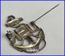 Vintage United States Navy USN Fouled Anchor Old Militaria Army Hat Pin Chief