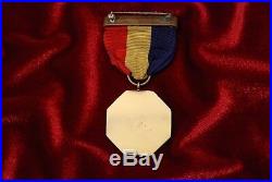 Wwii U. S. Navy/marine Corps Medal